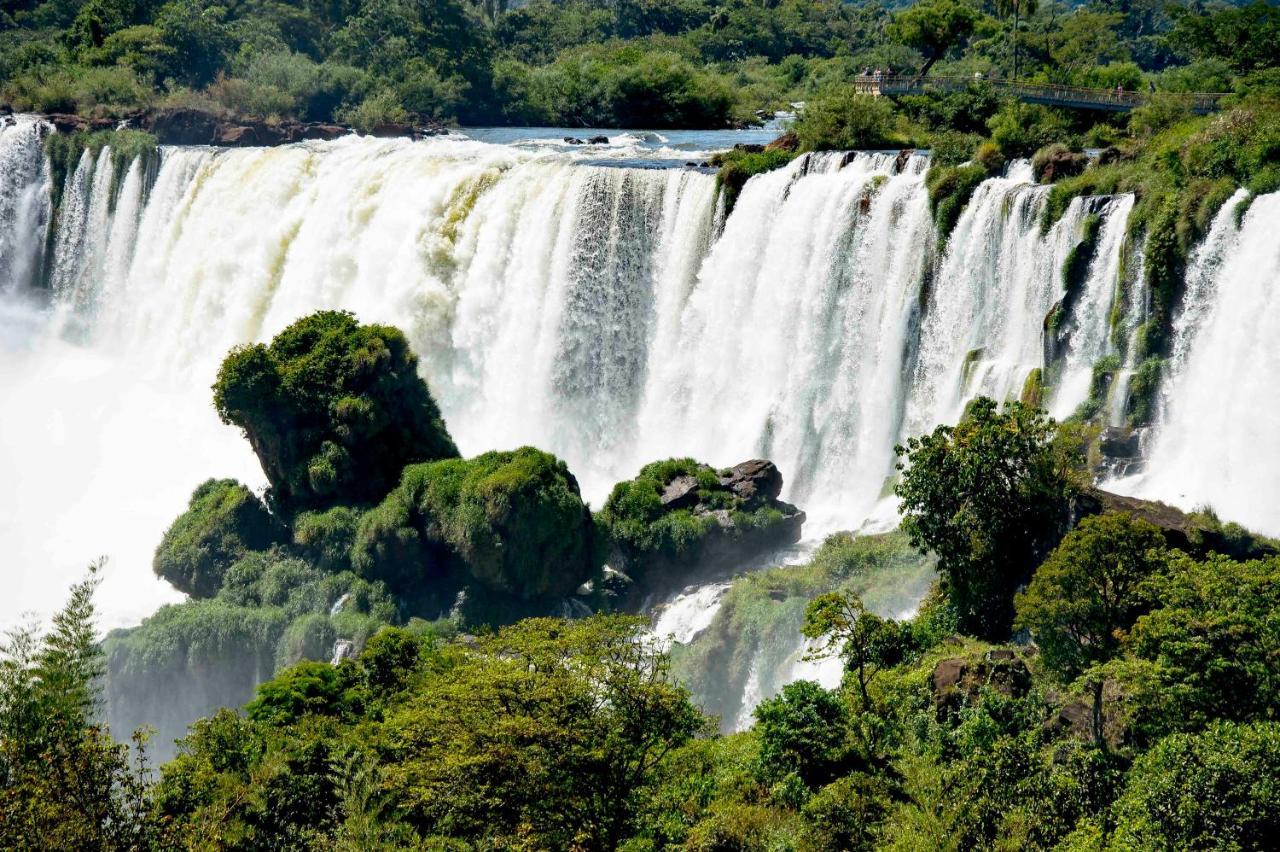 Secret Garden Iguazu Acomodação com café da manhã Puerto Iguazú Exterior foto