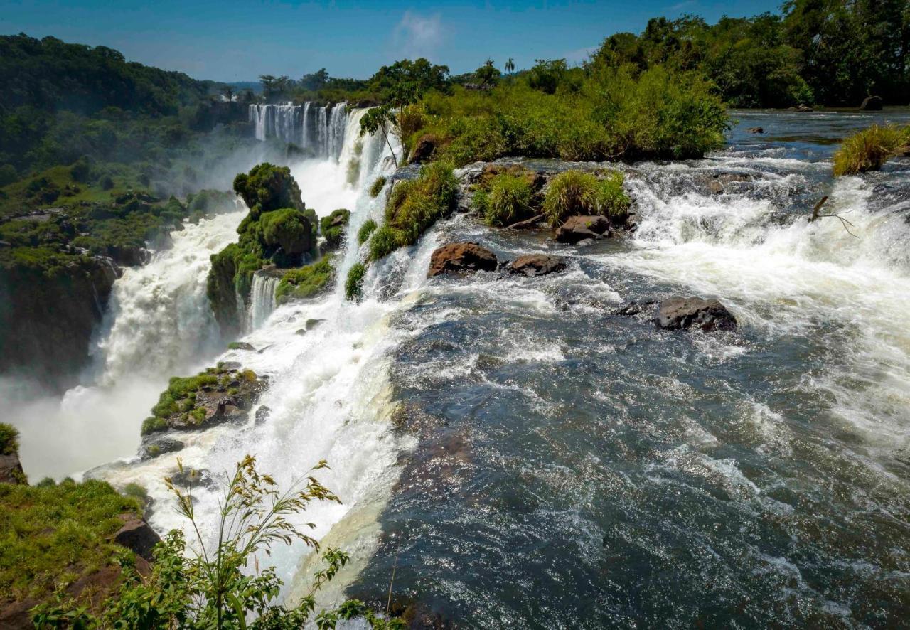 Secret Garden Iguazu Acomodação com café da manhã Puerto Iguazú Exterior foto