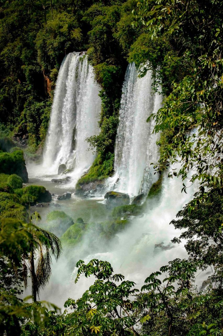 Secret Garden Iguazu Acomodação com café da manhã Puerto Iguazú Exterior foto